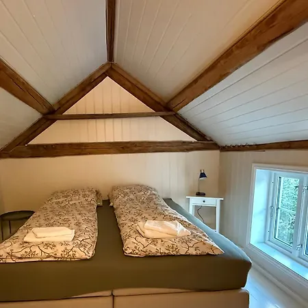 Willa Authentic 1880 Nordlandshus - Private Tidal & Mountain View